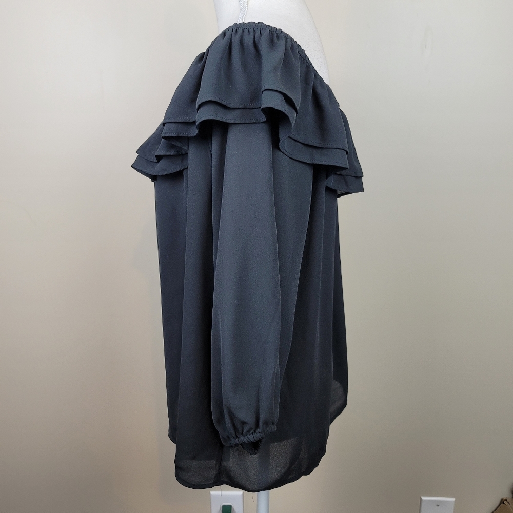 FIRM J. Crew Mercantile Black Flounce off the shoulder Ruffle Blouse size XL - Picture 6 of 9